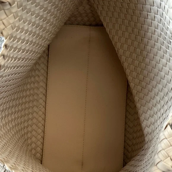 Naghedi St. Barths Medium Tote - Picture 4 of 10